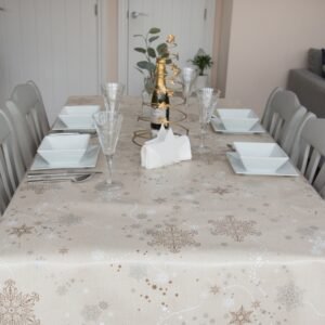 d-c-fixÂ® 20m Roll x 140cm Manhattan Tablecloth - Holly