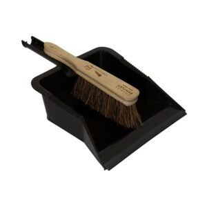 Charles Bentley nan Charnwood Dustpan & Brush